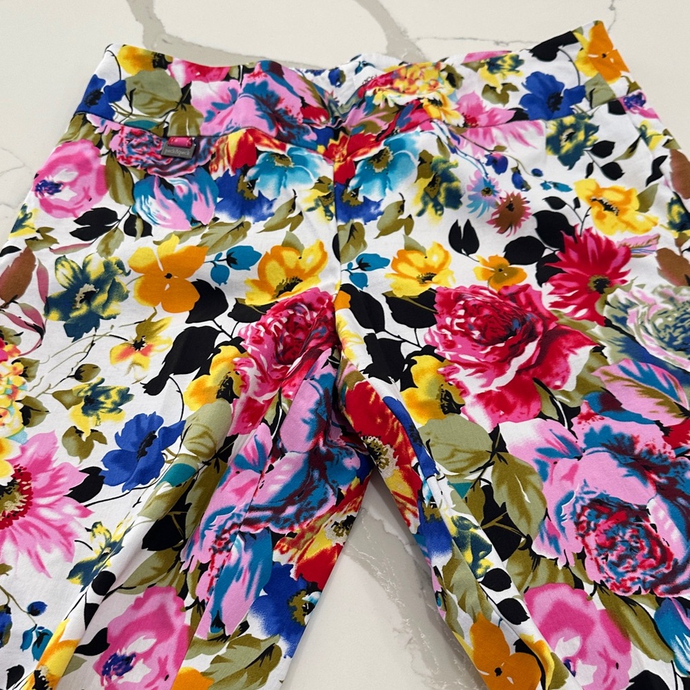 Peck & Peck Colorful Floral Leggings - Picture 4 of 5